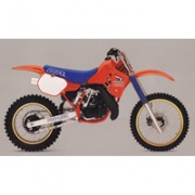 Honda CR250R 1986 года: Олицетворение династии «красных»