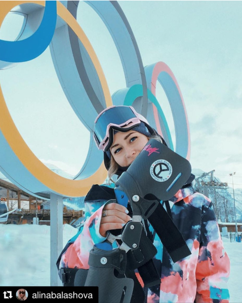 Yami Customs брейс карбоновый без коленных чашек, левый