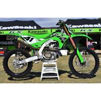 Тест Kawasaki KX450SR 2025 года – самый дорогой мотоцикл в классе