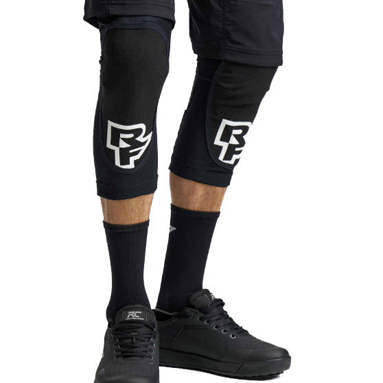 Race Face Covert Knee Stealth наколенники, черный
