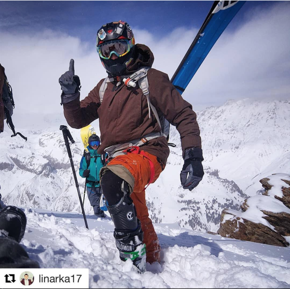 Yami Customs брейс карбоновый без коленных чашек, левый