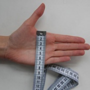 Размеры мотоперчаток. Таблица и удаленная примерка.