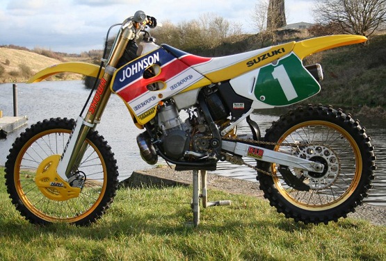 1994 Suzuki RH250-9.jpg