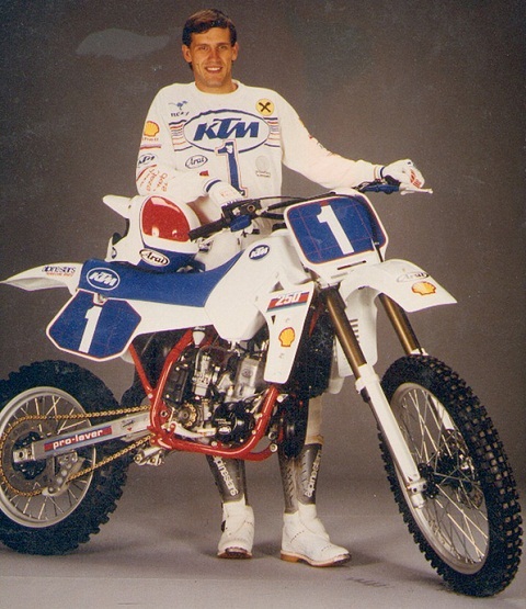 1985 кини.jpg 1985 кини.jpg