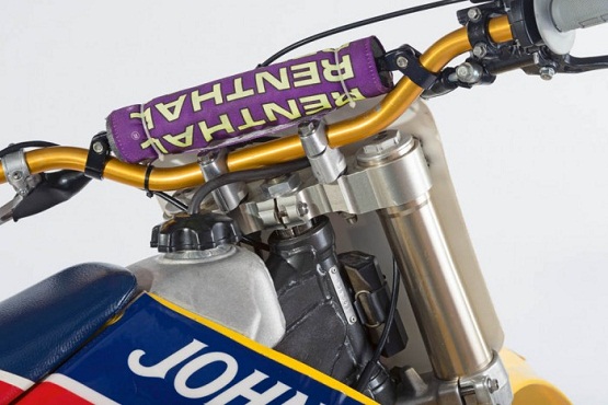 1994 Suzuki RH250-2.jpg