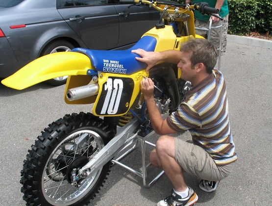 1985 .jpg