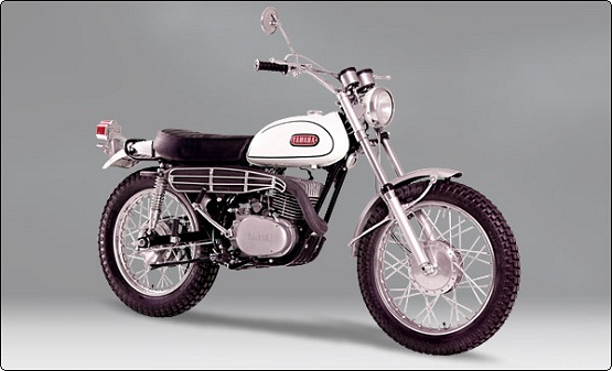 1968 Yamaha DT-1 250.jpg