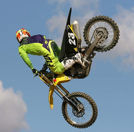 2016-SUZUKIRM-Z250-3.jpg 2016-SUZUKIRM-Z250-3.jpg