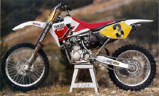 1999 Yamaha YZМ400.jpg