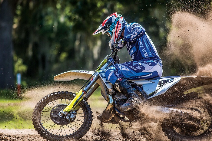 1- Husqvarna 250.jpg