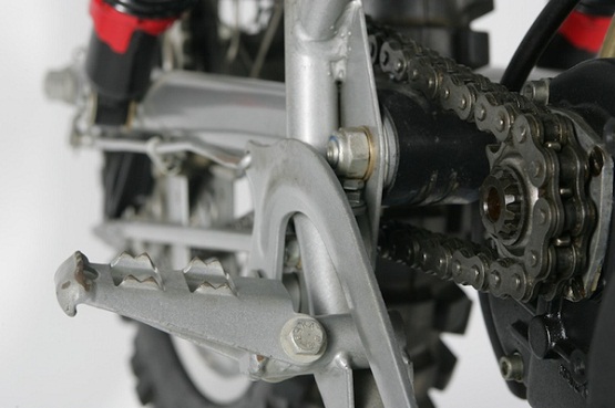 1981 HUSQVARNA 430-8.JPG