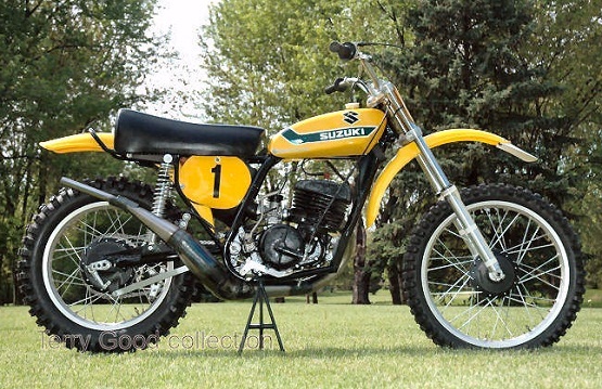 1973 Suzuki RN73 Роджера Де Костера.jpg