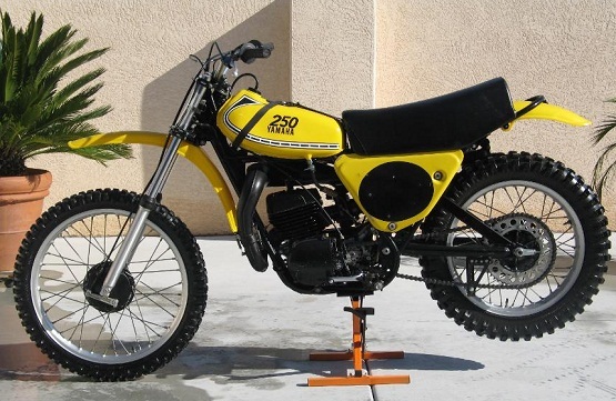 1975 Yamaha YZ250 B.jpg
