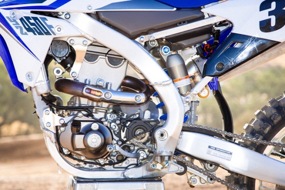 2014-Yamaha-YZ450F-3.jpg