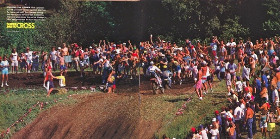 1989 works Suzuki RM250-9.jpg