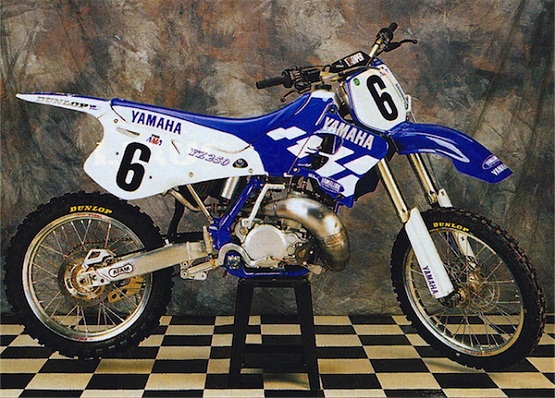 1995 мотик эмига.jpg