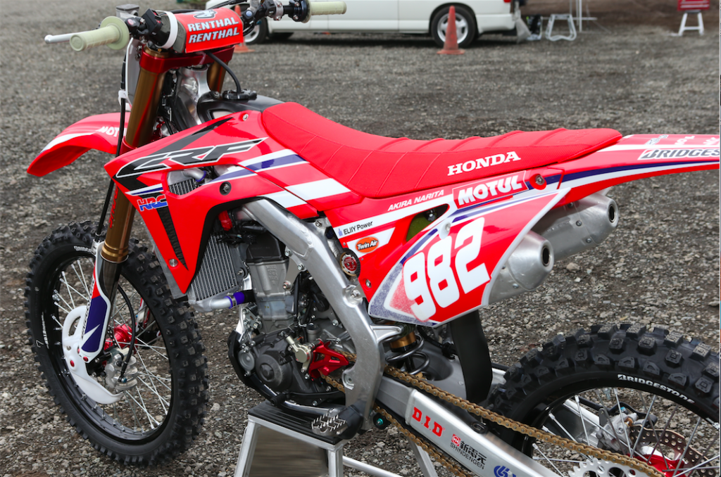 Кроссовый мотоцикл Honda crf450r