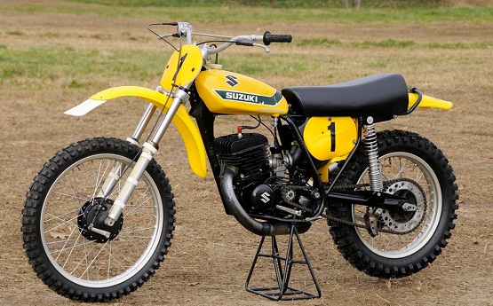 1973 Suzuki RN73 Роджера Де Костера-6.jpg