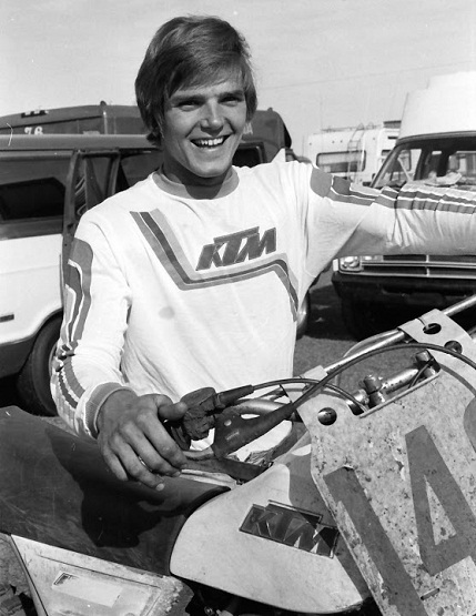 1982 Джон Финкелди.jpg