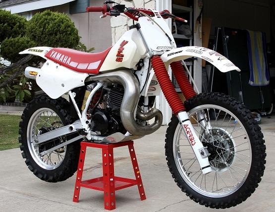 1990 Yamaha YZ 490.jpg