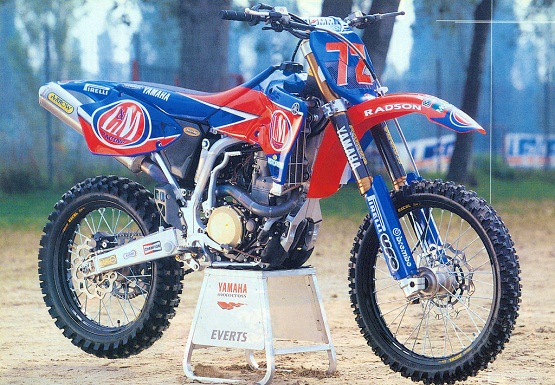 2001 works Yamaha YZM500.jpg