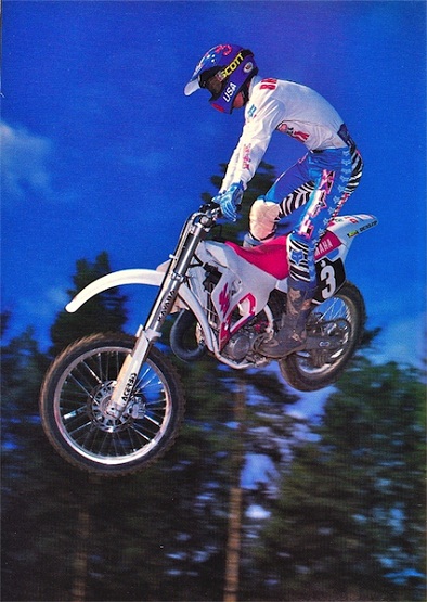 1990 125 брэдшо.jpg