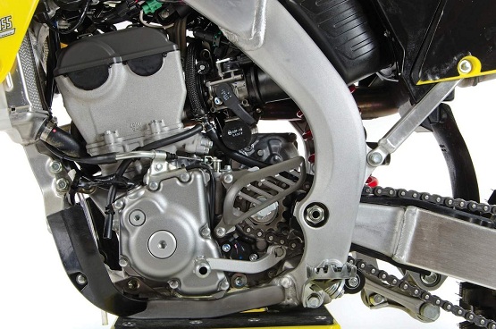 2016-SUZUKIRM-Z250-2.jpg 2016-SUZUKIRM-Z250-2.jpg