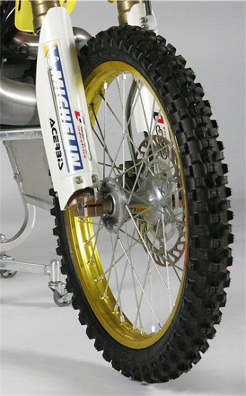 2001 Factory Suzuki RM250 Кевина Виндама-9.jpg 2001 Factory Suzuki RM250 Кевина Виндама-9.jpg