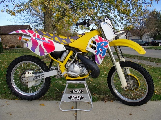 1992 Suzuki RM250N.jpg