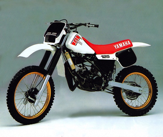1982 Yamaha YZ125J.jpg 1982 Yamaha YZ125J.jpg