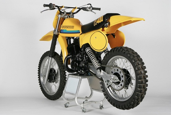 1979 Suzuki RM400-2.jpg