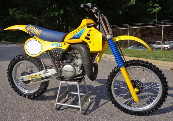 1983-Suzuki-RM250.jpg