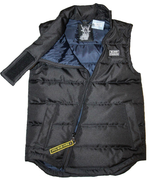 Blind Pigeon жилет стеганный с косой молнией, черный