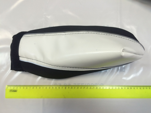 Мотокутюрье муфты на руль, черно-белый