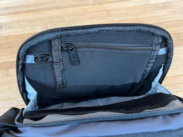 Leatt Hydration Core 1.5 Graphite сумка на пояс-гидропак