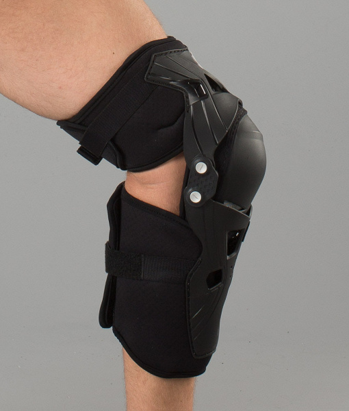 Thor Force XP наколенники шарнирные, черный
