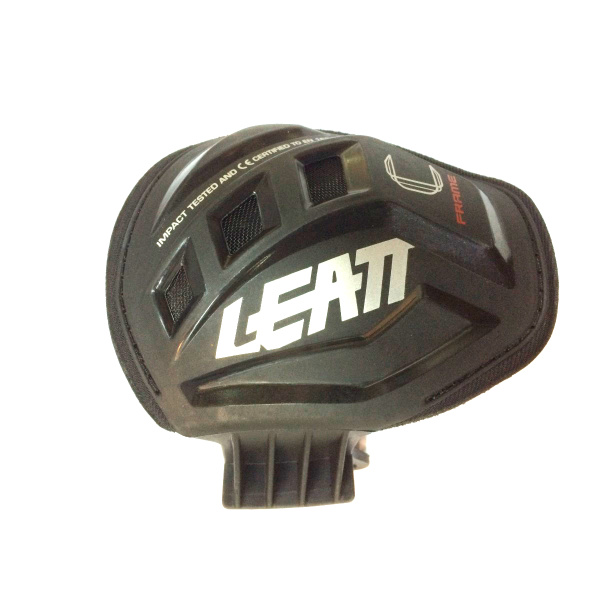 Leatt C-Frame Carbon чашка для наколенника, черный, правая Leatt C-Frame Carbon чашка для наколенника, черный, правая