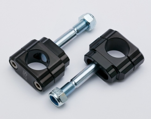 Renthal Clamp 5mm Offset Yamaha 18-45, H23.64 кронштейн крепления руля (28мм) Renthal Clamp 5mm Offset Yamaha 18-45, H23.64 кронштейн крепления руля (28мм)