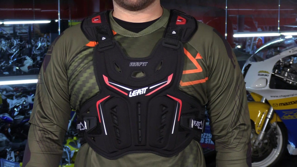 Leatt 3DF Airfit панцирь, черно-красный Leatt 3DF Airfit панцирь, черно-красный