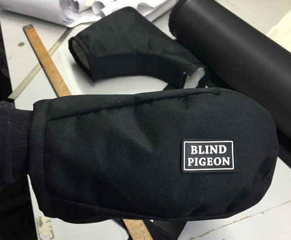 Blind Pigeon Warm Hands муфты на руль, черный