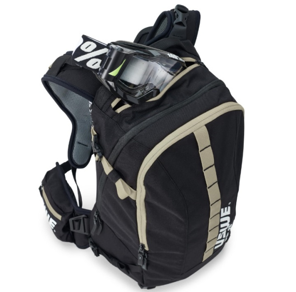 USWE Core 16L Off-Road Daypack, Black/Mud Green рюкзак