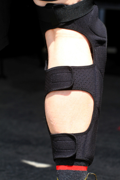 Fox Racing Launch Pro Knee/Shin Guard наколенники, черный