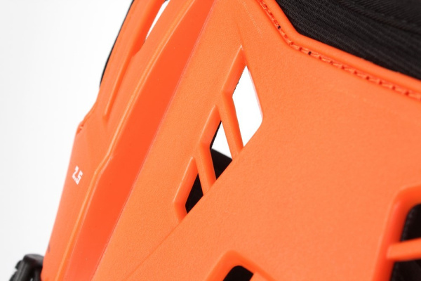 Leatt Chest Protector 2.5 Kids панцирь без плеч детский, оранжево-черный Leatt Chest Protector 2.5 Kids панцирь без плеч детский, оранжево-черный