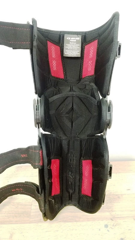 EVS RS9 Pro Knee Brace наколенники, черно-красный