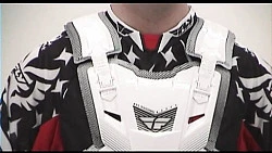 Fly Racing Pivotal панцирь без плеч, белый