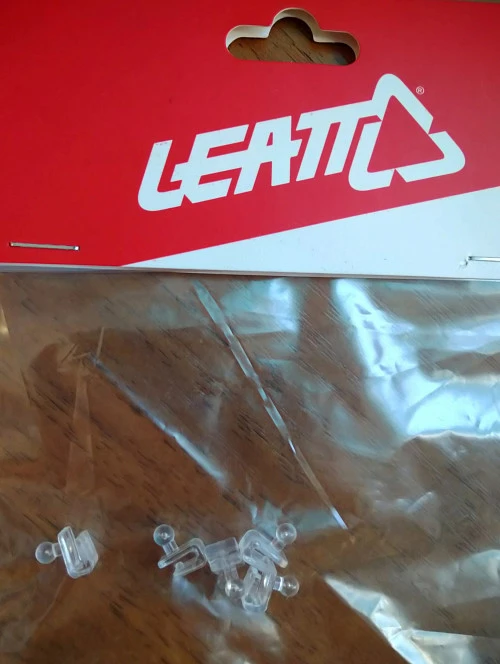 Leatt Tear-Off Post fits 5.5 6.5 крепежные аутригеры для отрывных пленок (5 шт.)