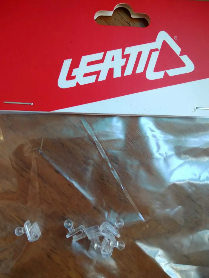 Leatt Tear-Off Post fits 5.5 6.5 крепежные аутригеры для отрывных пленок (5 шт.)