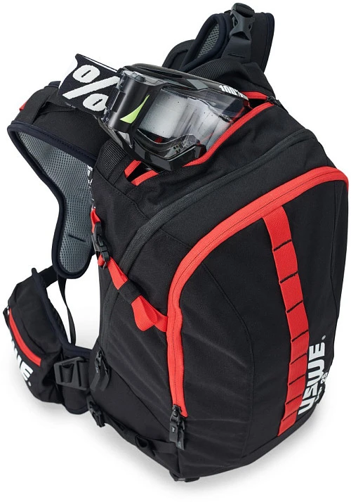USWE Core 16L Off-Road Daypack Black/Red рюкзак, черно-красный