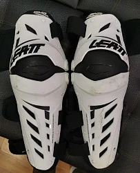 Leatt Dual Axis шарнирные наколенники, белый (б/у)