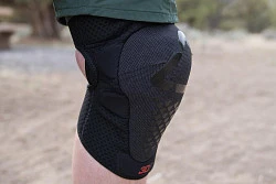 Leatt 3DF 5.0 Evo Black наколенники